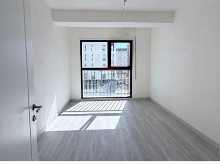 Apartament - Për Qira - Bulevardi i Ri, Tiranë