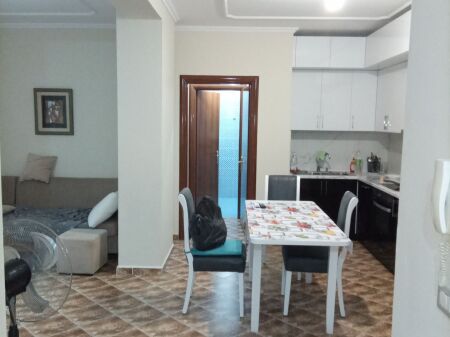 APPARTAMENTO 2+1+2 IN AFFITTO ASTIR VICINO ALLA STRADA