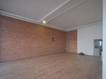 SHOP FOR RENT 100 M2 5 MAY 70,000 LEK FH-64621