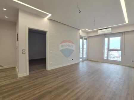 Apartament 2+1 per shitje , Shkolla e Kuqe