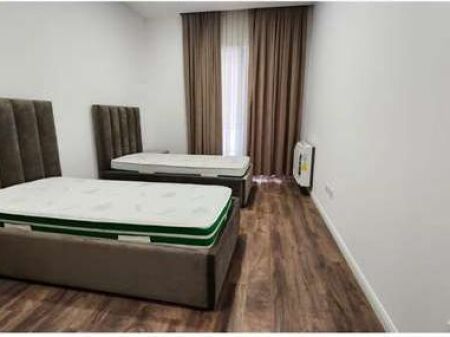 Appartamento 2+1+2 in vendita presso Rrg e Kavajes-Kompleksi Delijorgji