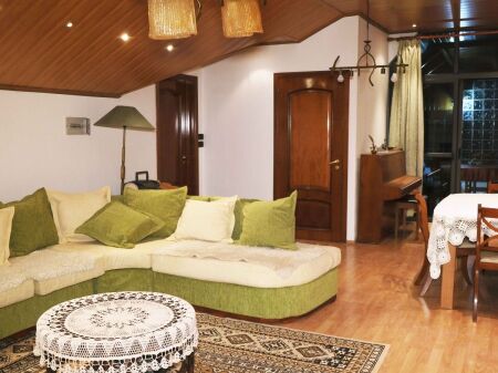 🏠A few minutes away from the Madrasa, the 3rd floor of a villa, 2+1, furnished, is for rent. 80,000 Leke