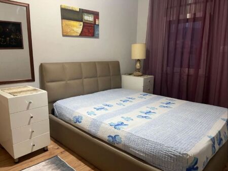 Jepet me qira apartament 2+1 – Rruga e Kosovareve