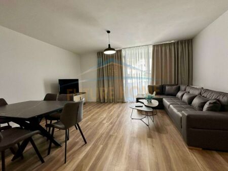 Qera, Apartament 2+1+2 + Post Parkimi, Unaza e Re