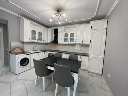 Rent 2+1, Wilson Square