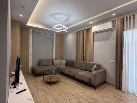 🏠FOR RENT Apartment 2+1+2 & 2 Parking Spaces 📍Barrikadave Street, Center 🏢4th Floor, new building with elevator 📐Area: 100m² 💶Price: 1500€