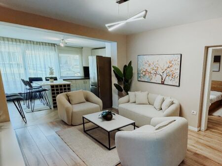 🏡 Luxury 2+1 apartment + wardrobe for rent in the Center (Myslym Shyri)