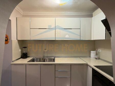 In vendita, Appartamento 2+1, 21 Dhjetori