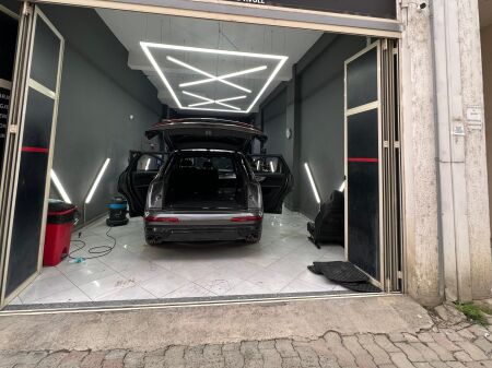 Shitet Ambient Biznesi+Aktiviteti , “Astir ”, Tiranë.