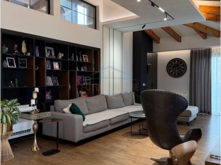 Qera, Vile 4-katëshe, Liqeni I Thatë, Tiranë