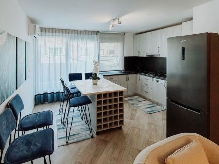 APARTAMENT ME QIRA 2+1 ME GARDEROBE   NE QENDER