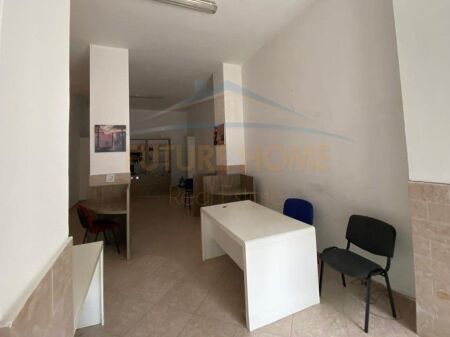 Rent, Business Premises, Former Exhibition, Tirana