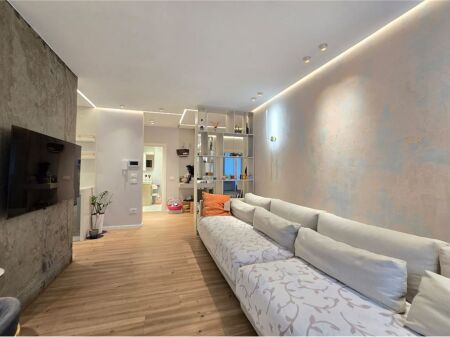 Apartament 2+1 per qira, Pazari i Ri