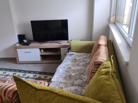 APARTAMENT ME QERA 1+1 21 DHJETORI 55.000 LEKE FH-64611