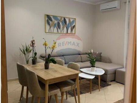 Apartment 1+1 for rent on Kavaja Street!