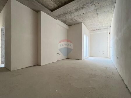 🏡 Appartamento 1+1 in Vendita – Lungomare, Vlorë