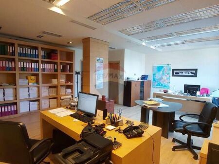 Shitet - Zyre 60 m2 tek rruga Elbasanit Çmimi ID: 530201001-817