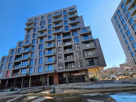 Residenza Golden Gate Sopra il Nuovo Maternità Vendesi Appartamento 2+1+2