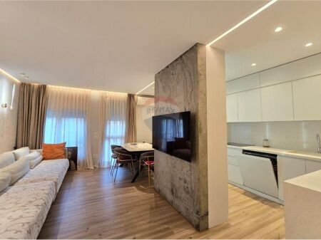 Apartment - For Rent - 9 Floors, Tirana