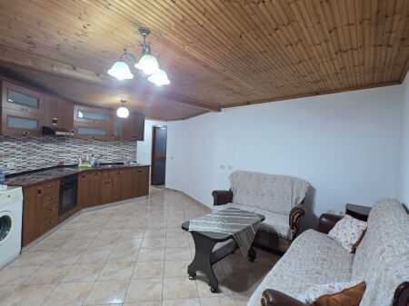 Appartamento 1+1 in affitto, Don Bosko vicino a Viva Market 400 Mila leke