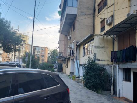 SHITET GARSONIERE RRUGA E ELBASANIT
