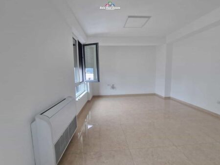 Office for Rent 3+1 in Myslym Shyr (ID BZ2867) Tirana