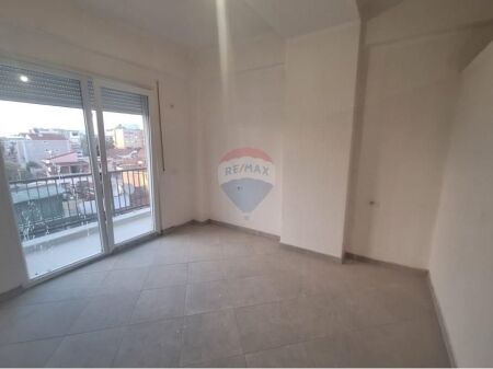 Apartament 3+1 ne Shitje tek Brryli