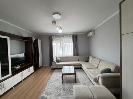 Apartament 2+1+Parkim me qera tek Kopshti Botanik