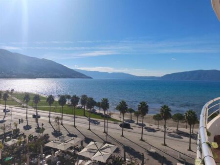 Super Appartamento 2+1 Lungomare Vlore