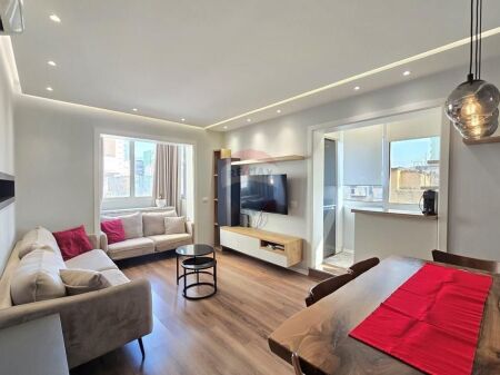 Appartamento - In Affitto - Via Abdyl Frashëri, Tirana