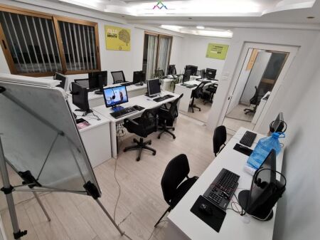 Zyre me Qera tek Blloku (ID BZ2871) Tirane