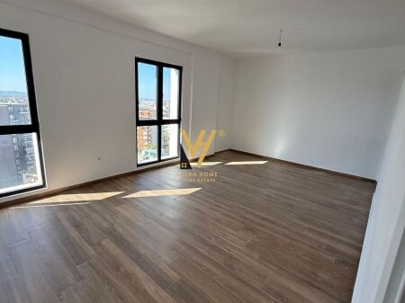 OFFICE 81 M2 FOR RENT NEAR THE PHARMACY 10 520 EURO