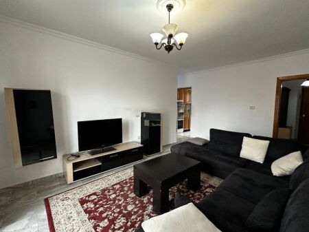 Appartamento 2+1 in affitto in via Dritan Hoxha, Laprakë|