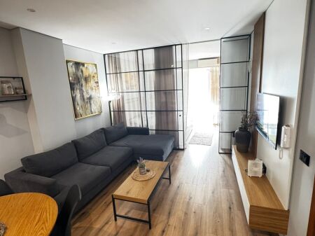 Apartment 2+1 for rent at Rruga e Kavajes