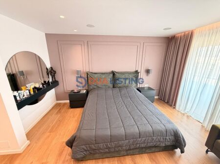 Shitet Apartament modern 3+1+2 pranë Air Albania Stadium!