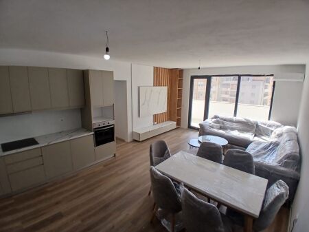 Affittasi 2+1+2 ASTIR AL BAR ARTISTI 55.000 leke