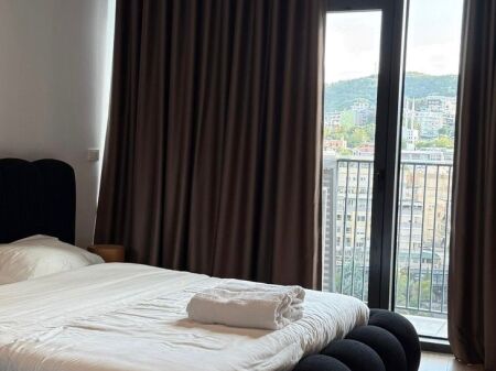 Apartament per shitje te Lake View