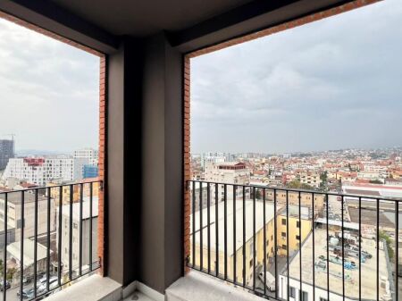 SHITET: 1+1📍Bulevardi i Ri (Rr.Siri Kodra) - 119,000€ - Sp.76m² - Kt.8 - Pallat I Ri - Ne Faze Perfundimtare || Akses i Lehte - 2 Min Larg Unazes🚀