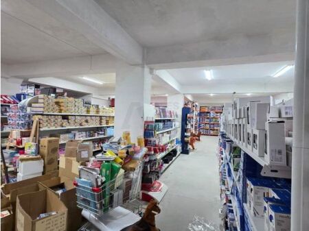 Për Shitje – Magazinë me Zyra, Rruga Ardeno, Tiranë