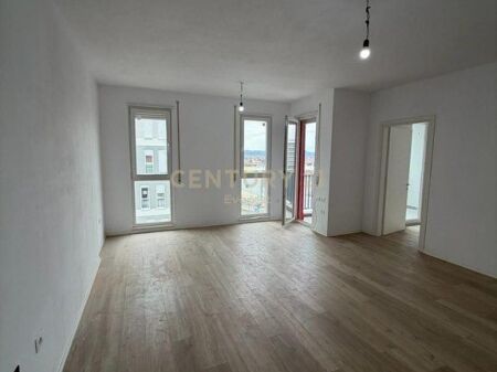 UNIVERS CITY, QTU SHESIM APARTAMENT 1+1! 90,000 € Sip. Totale  71m2