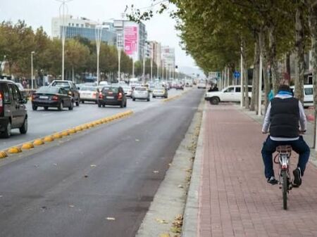 Ambjent komercial per qera