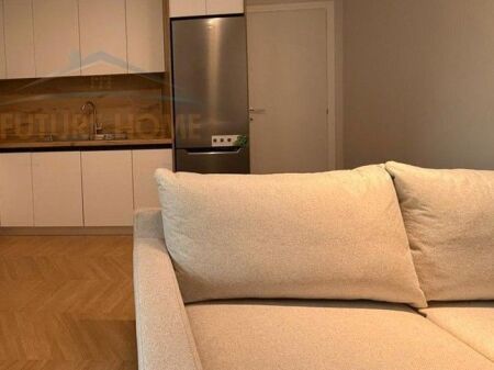 In vendita, Appartamento 1+1, Via Siri Kodra, Tirana