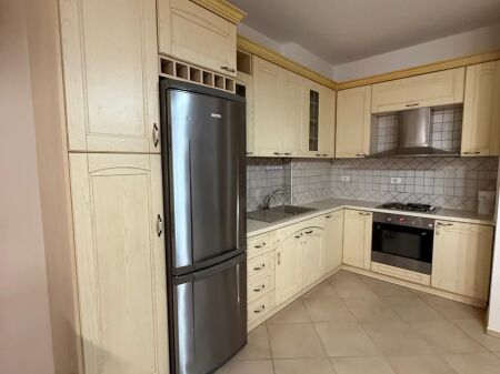 Apartament 2+1 me qira tek Liqeni Pavaroti