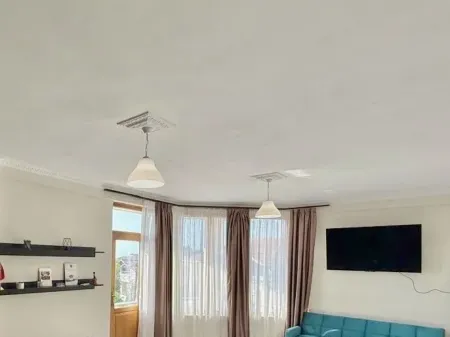 Entrance 3+1+2 for rent in Student City