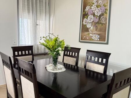 Affittasi 2+1, Pavaroti