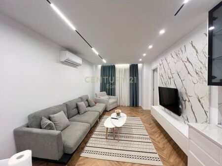 Vendesi in vendita 1+1, vicino a Grand Blue Fafa, Golem