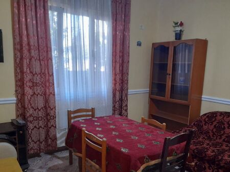 In affitto Appartamento 2+1, Komuna Parisit vicino a Kristal Center 650 mila lek