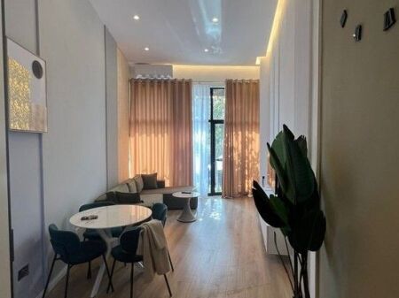 Dupleks me qira ne Astir