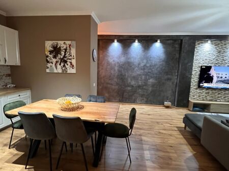 2+1,arredato vicino alla moschea e al giardino botanico,850 euro