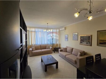 Apartament me qira 3+1+2 Komuna Parisit